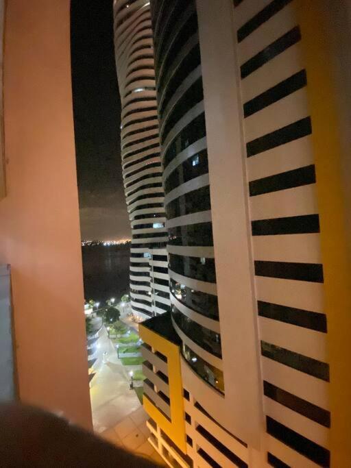 Bellini Luxury - Puerto Santa Ana Lägenhet Guayaquil Exteriör bild