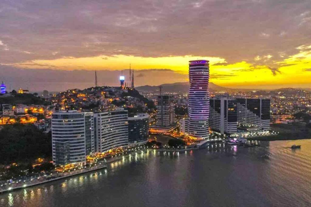 Bellini Luxury - Puerto Santa Ana Lägenhet Guayaquil Exteriör bild